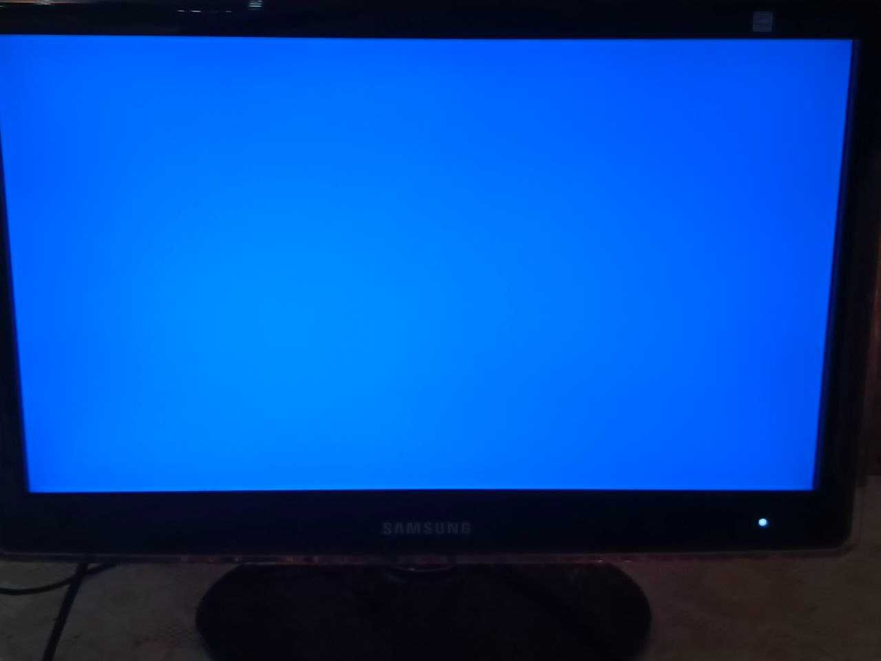 Монитор 20" Samsung P2070