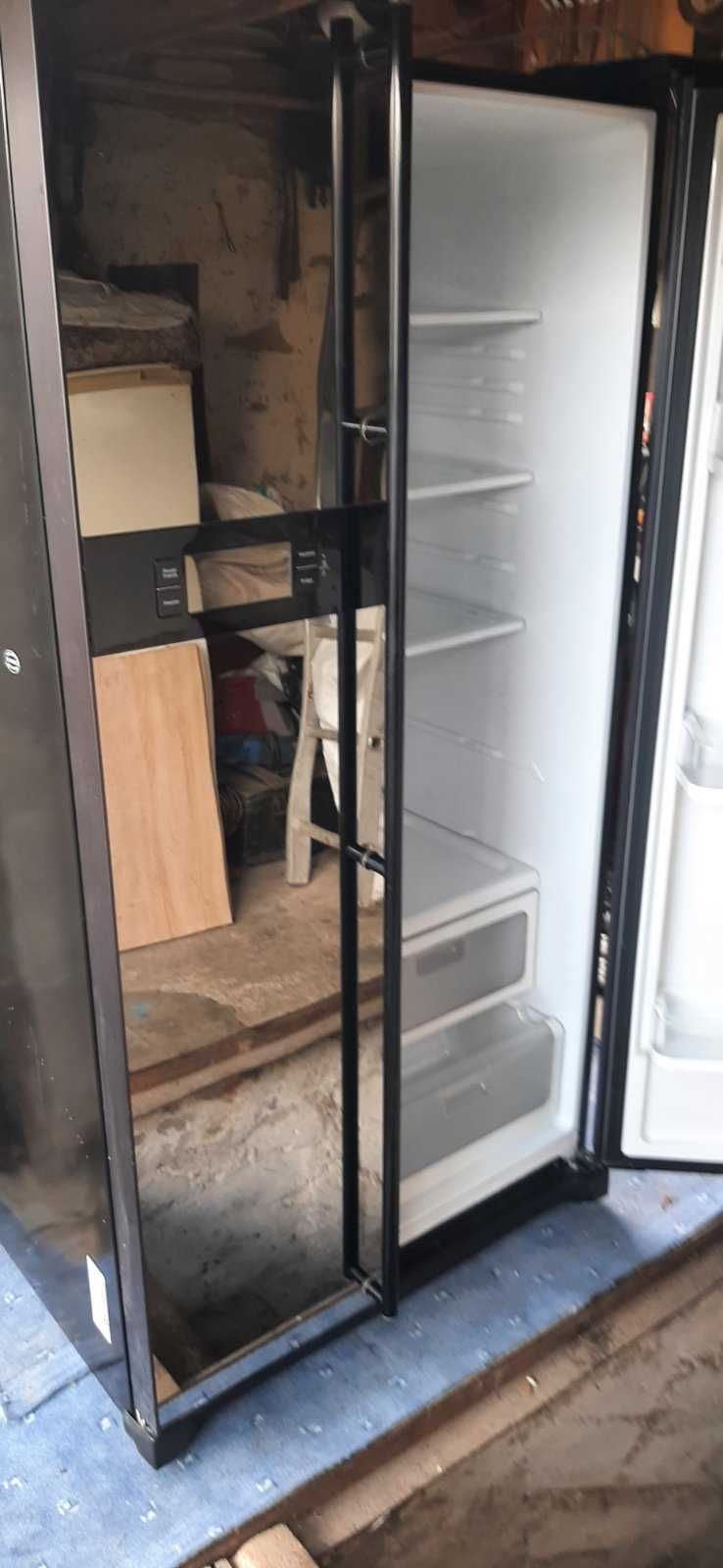 Продам холодильник Samsung side-by-side