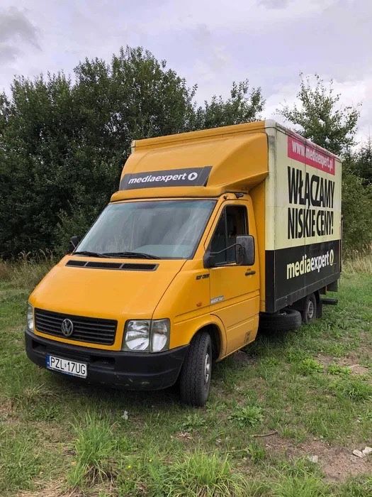 Volkswagen LT 35 z izotermą i windą UDT - Sprawdzony w transporcie!