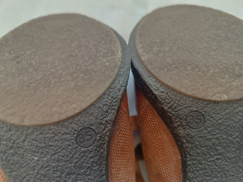 Sapato em pele castanho/camel