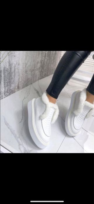 Зимові шкіряні лофери