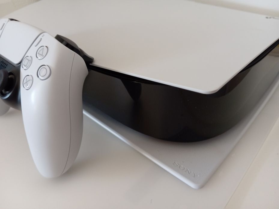 Consola PS5 Edição Digital (aceito retoma)