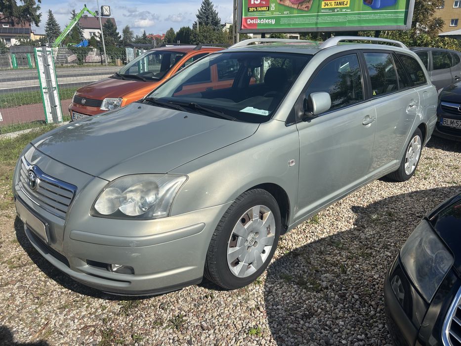 Toyota Avensis 1.8 Benzyna Zarejestrowany
