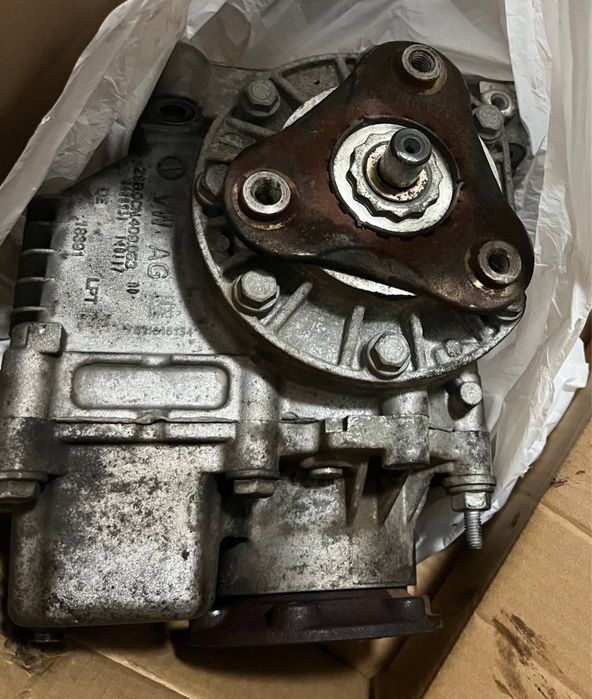 Роздаточна Коробка Передня 0CN 409 053 AF