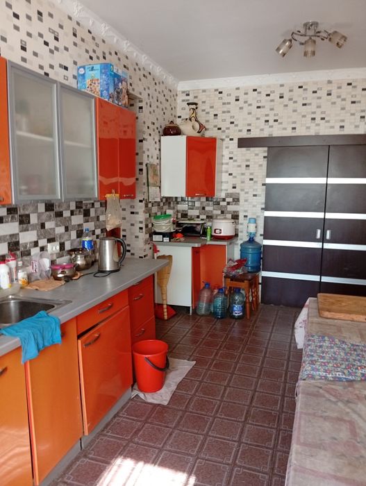 Здається будинок