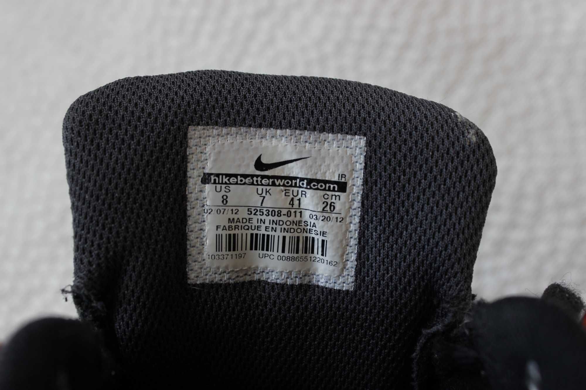 Кеди Nike чорні 41 EUR