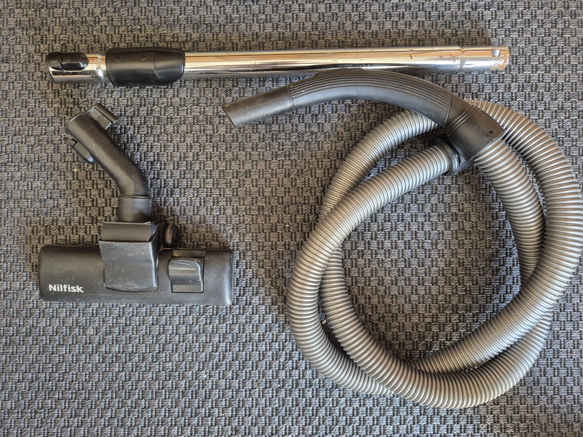 * Aspirador nilfisk 2000w
