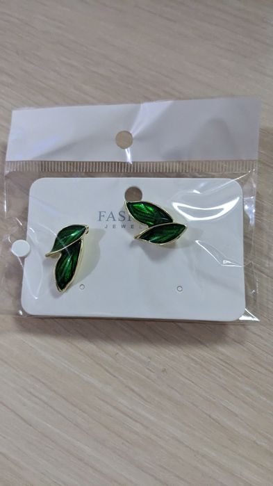 Продам сережки. Бюжетерія.