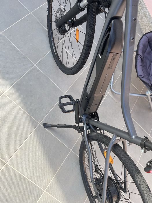 Riverside 520E Cinzento – Trekking Elétrica Excelente