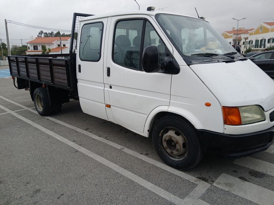 Ford transit 7 lugares e caixa de carga