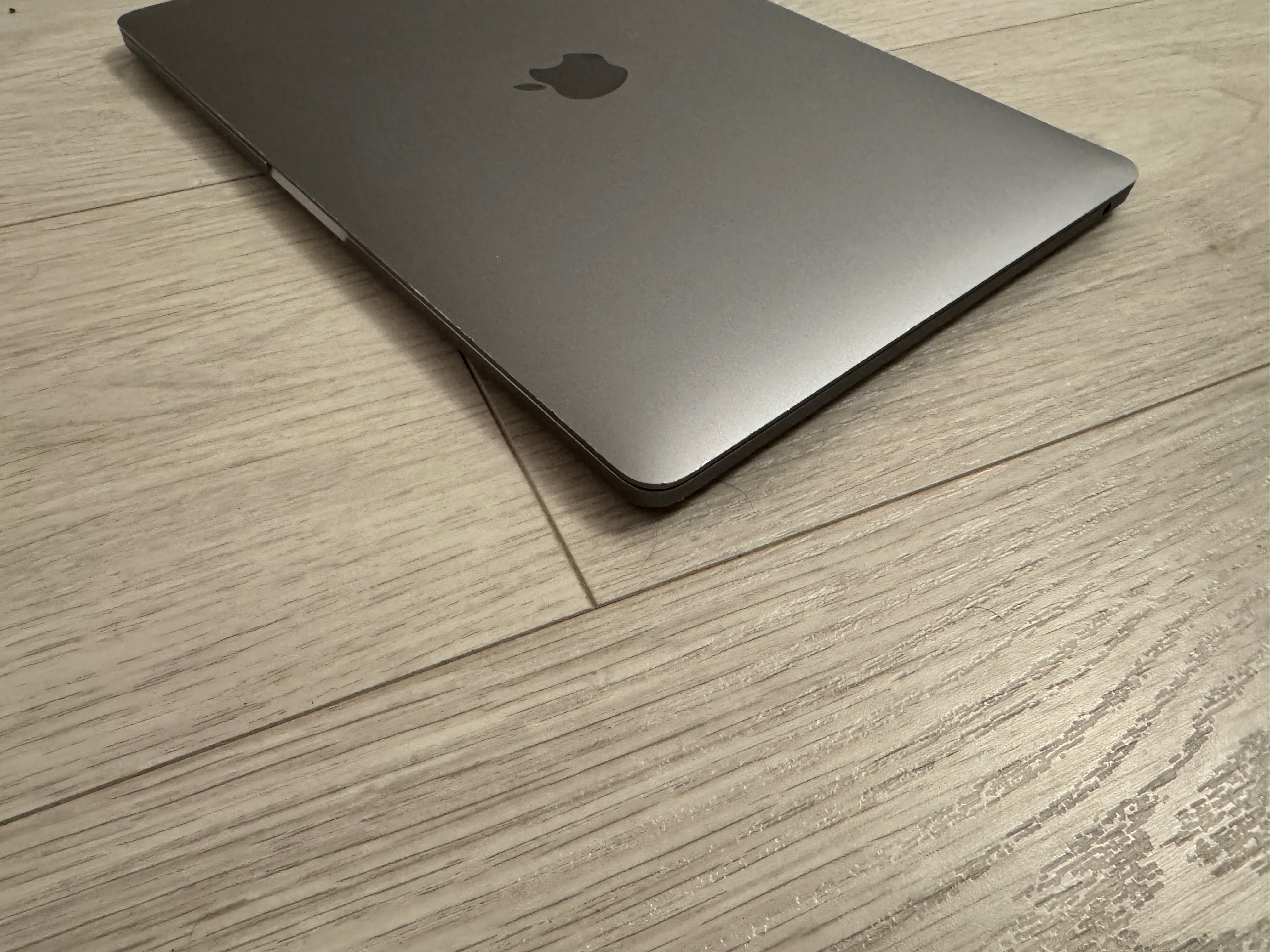 Apple MacBook Pro 13 2017 неробочий a1708