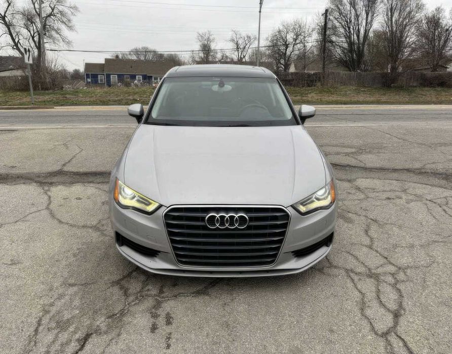 Audi A3      2015