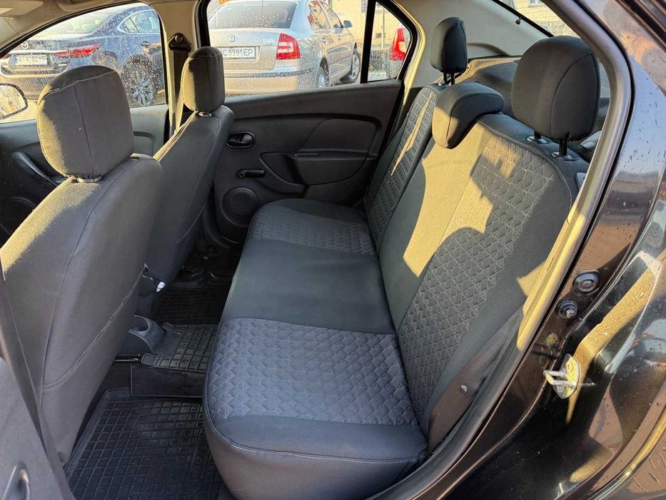 Renault Logan 2014 1.5 дизель продаж або під виплату.