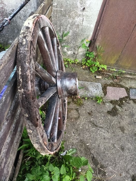 Koło od wozu, ozdobne. Do poprawek/naprawy 100cm średnicy.