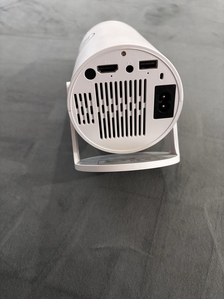 Mini Projektor Heelly – Jak Nowy!