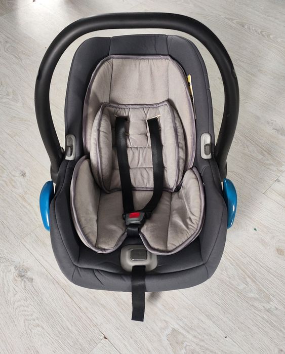 Продам автокресло 0-13кг