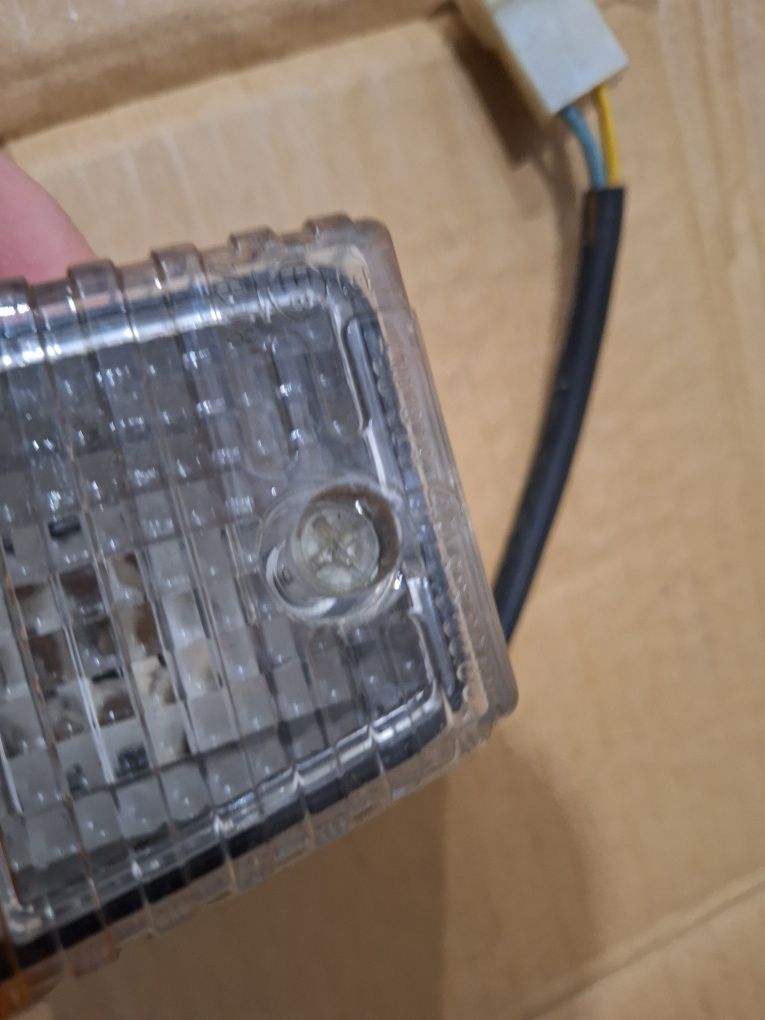Kierunkowskaz lampa nowa polonez borewicz