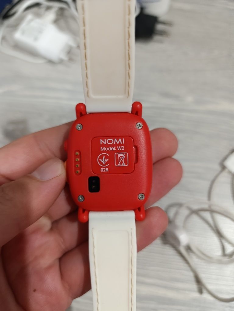 Детские смарт часы Nomi W2