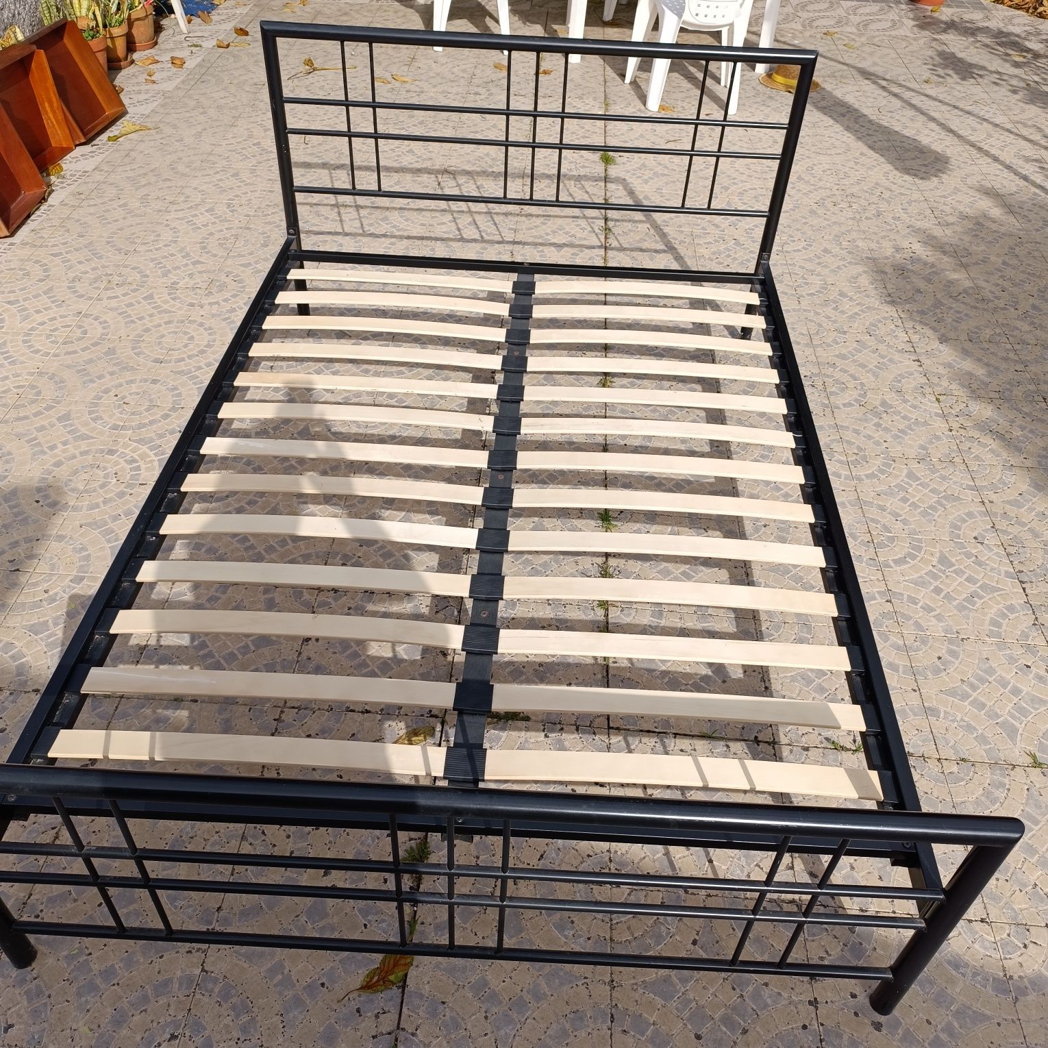 Cama de casal com colchao