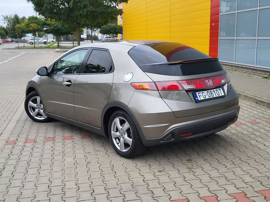 Civic ufo 2008 r piękna 1.4  benzyna servisbenz faktura