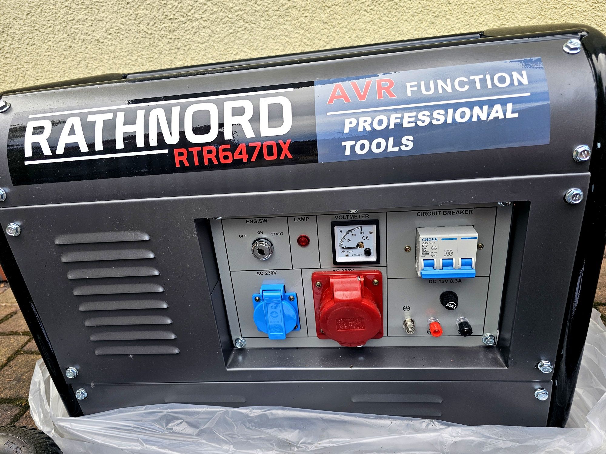 Nowy generator prądu siła 220V 380V + prostownik