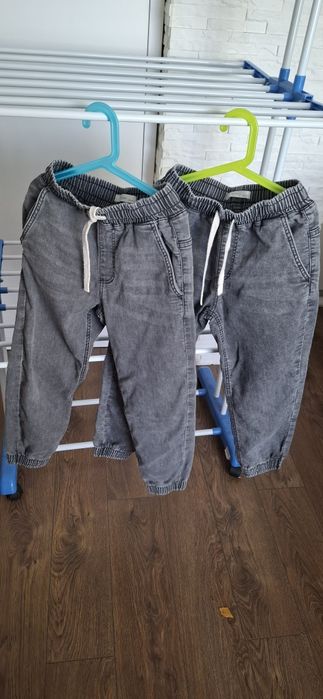 Spodnie dla bliźniaków