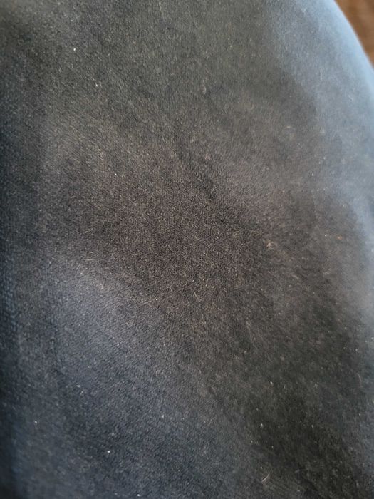 4 poduszki z granatowymi poszewkami welur, kwadratowe, jaśki