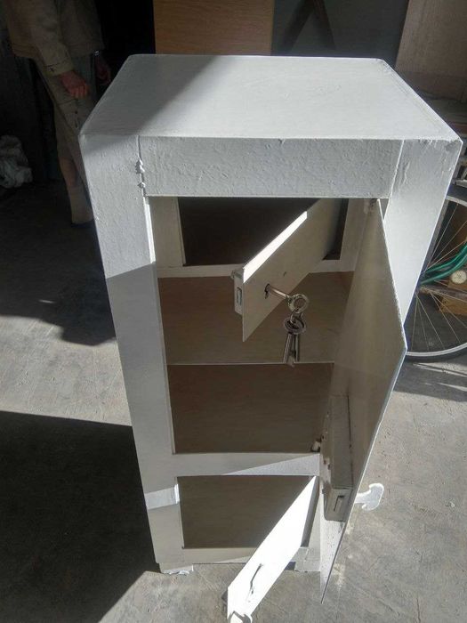 Сейф-шкаф офисный б/у