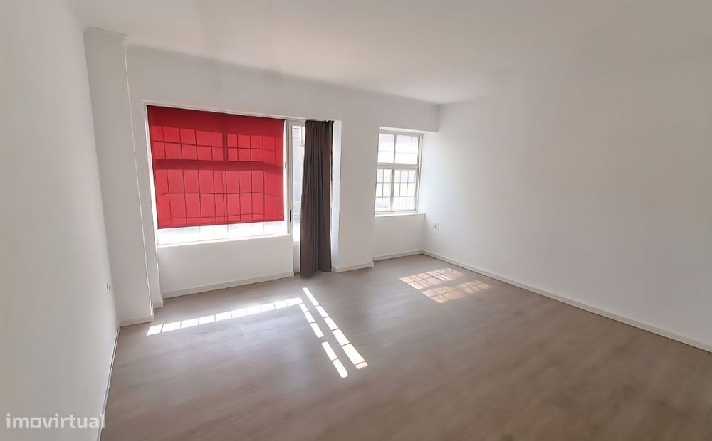 Loja T0 Centro do Barreiro 500€/Mês