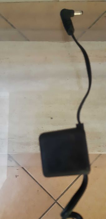 Carregador para automóvel