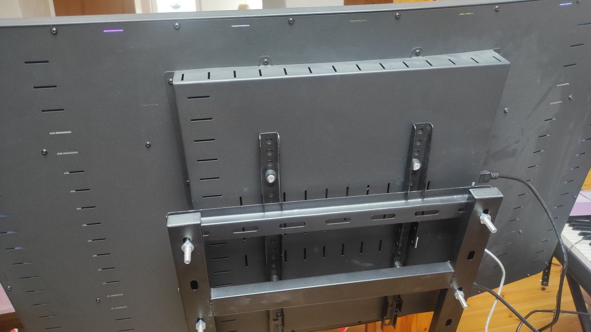 Monitor przemysłowy, ekran dotykowy 43"
