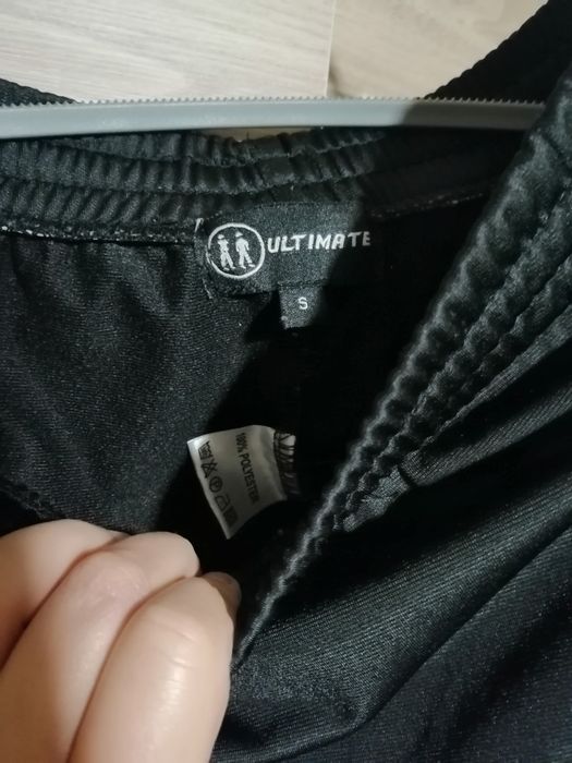 Spodnie dresowe śliskie