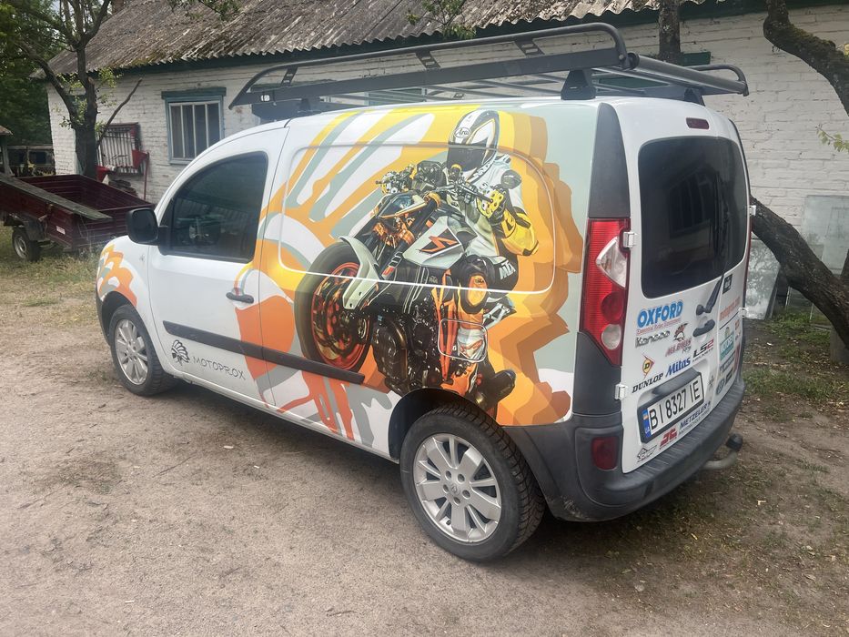 Renault kangoo.