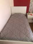 Cama IKEA com estrado partida