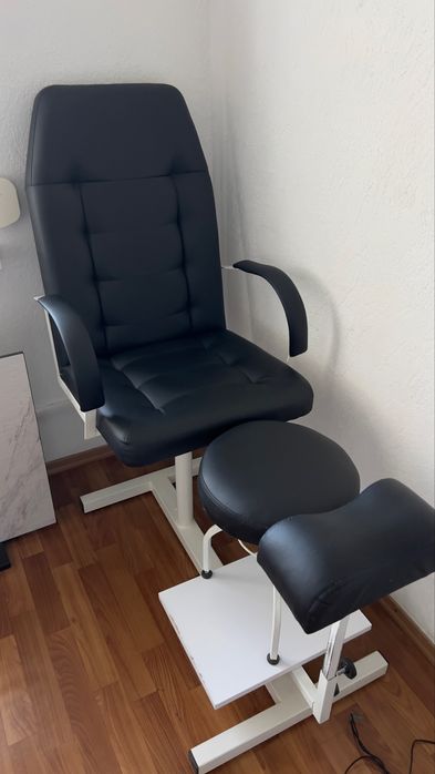 Кресло для педикюра.