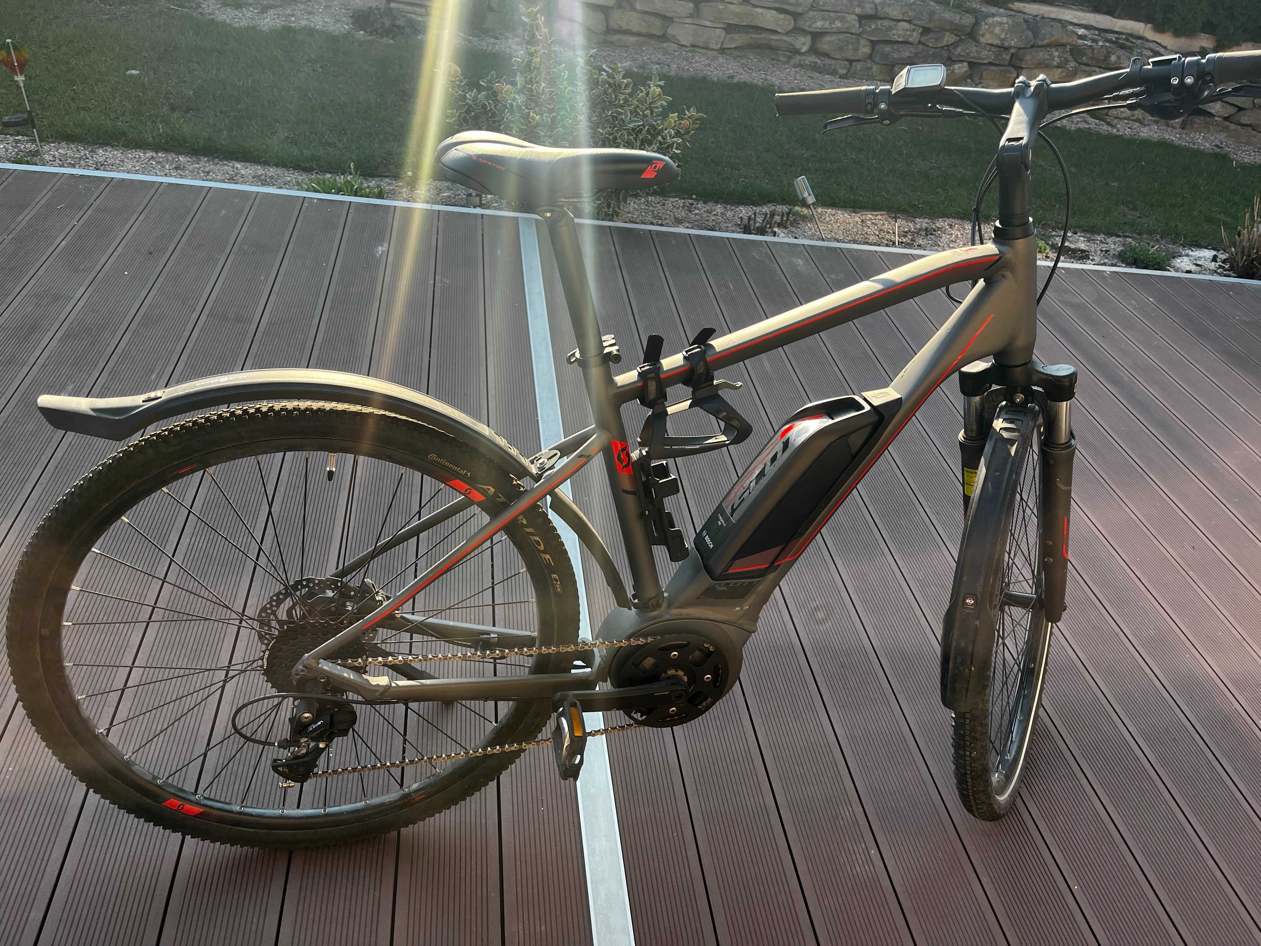 Scott E-Sub Cross 2018 - Elektryczny rower miejski - Bosch 250W