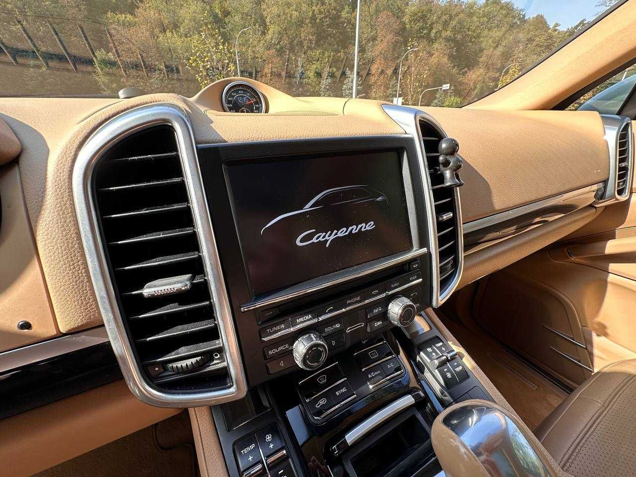 Продаю свій Porsche Cayenne 2014, бензин, об'єм двигуна 3.6 пробіг 146