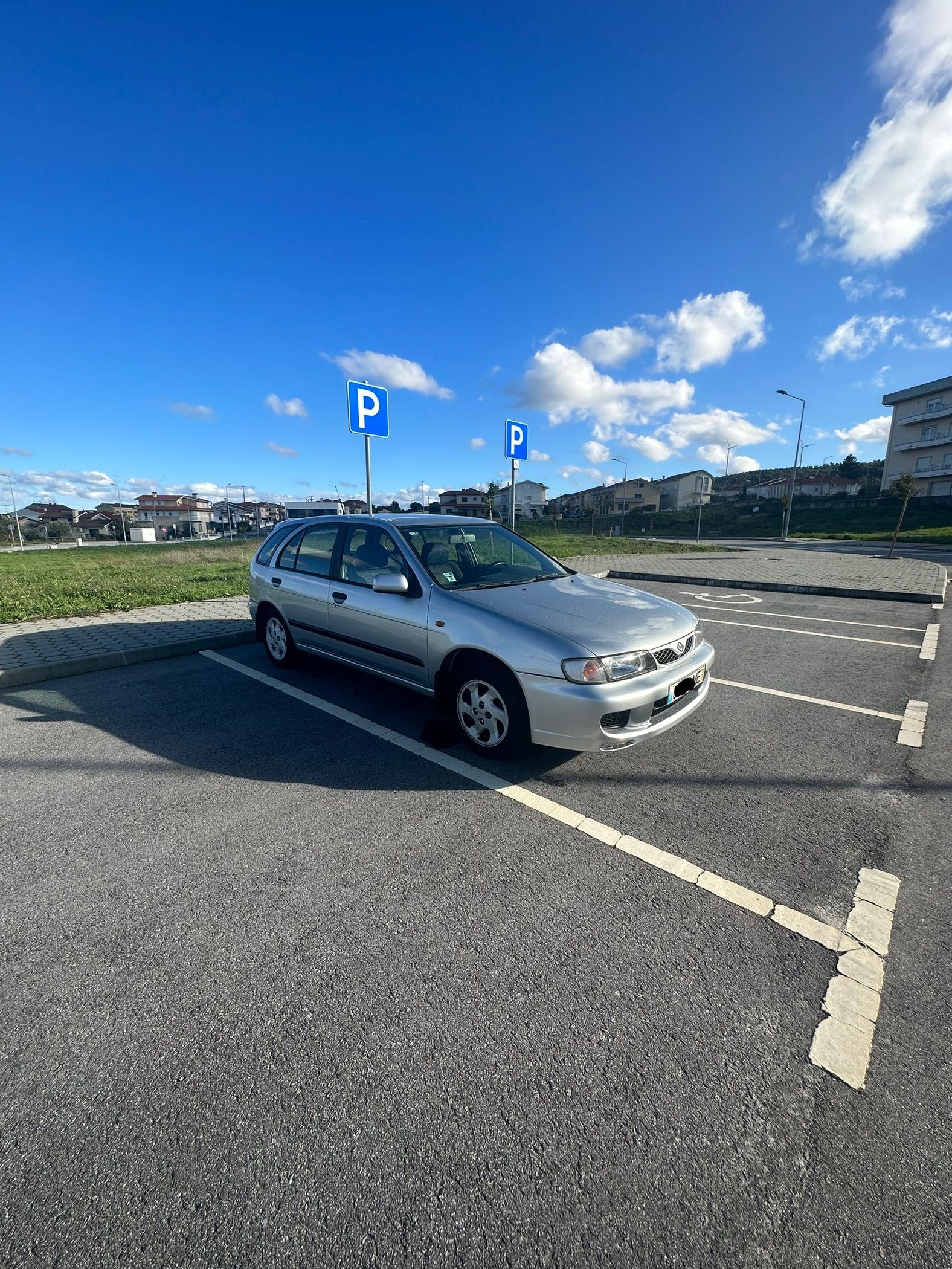 Nissan Almera SR 1.4