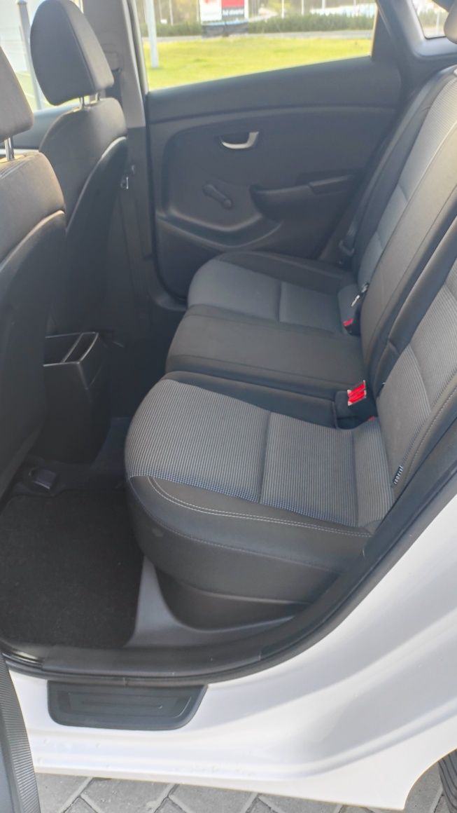 Hyundai i30 1.4 benzyna