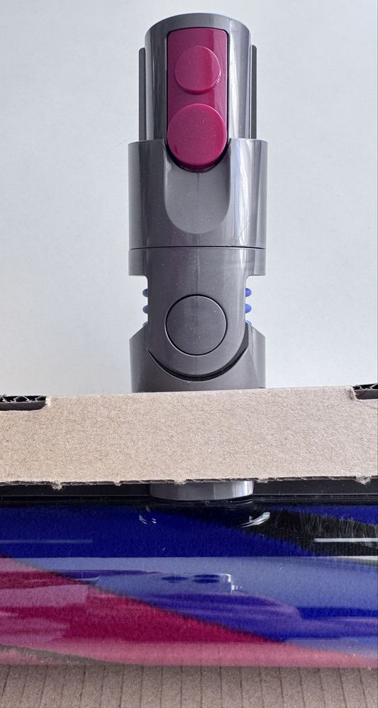 Dyson v12 Elektroszczotka Slim Fluffy nowa