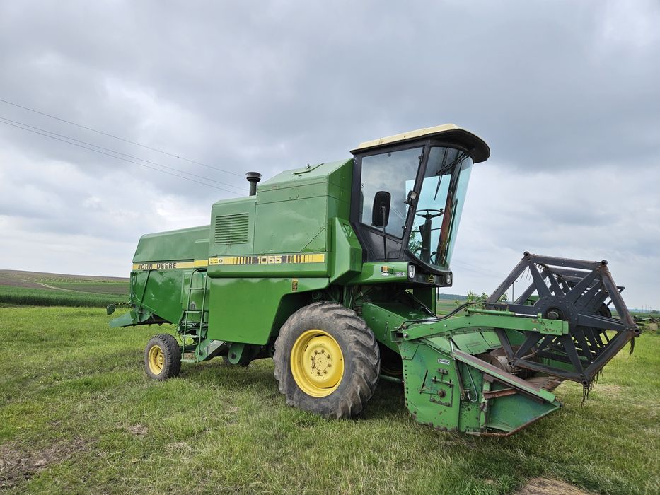 Продам комбайн джондір 1055