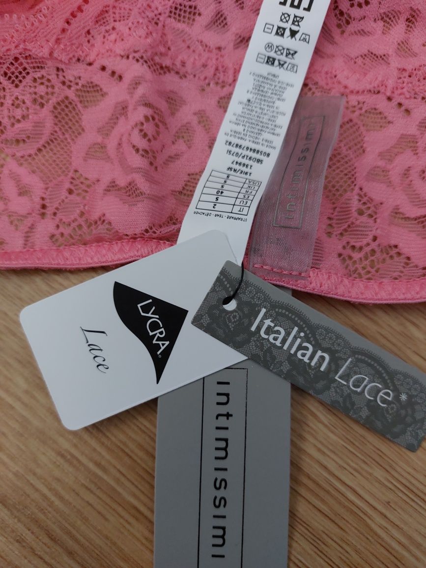 Brazyliany z koronki Intimissimi S/36