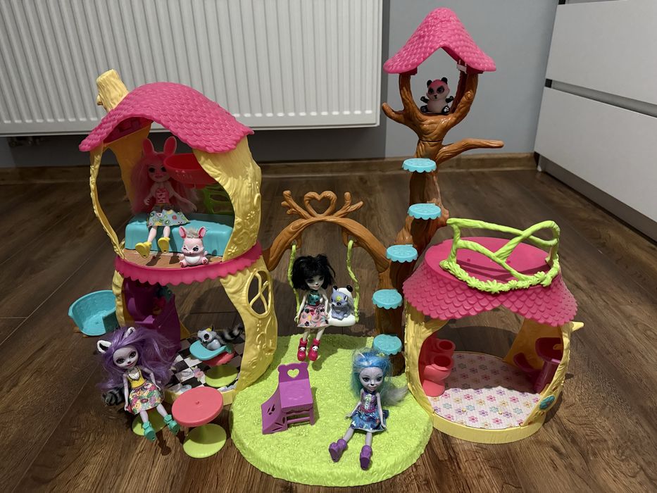 Domek enchantimals lesny domek + 4 lalki 4 zwierzątka