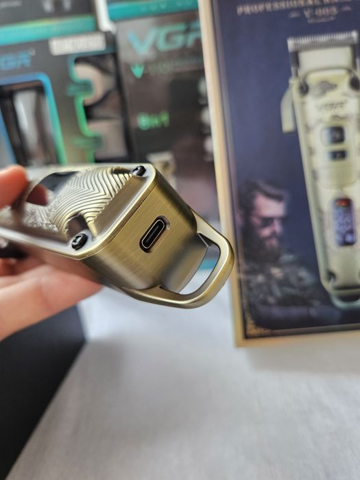 Машинка для стрижки vgr 005 професійна бездротова металева стрижка