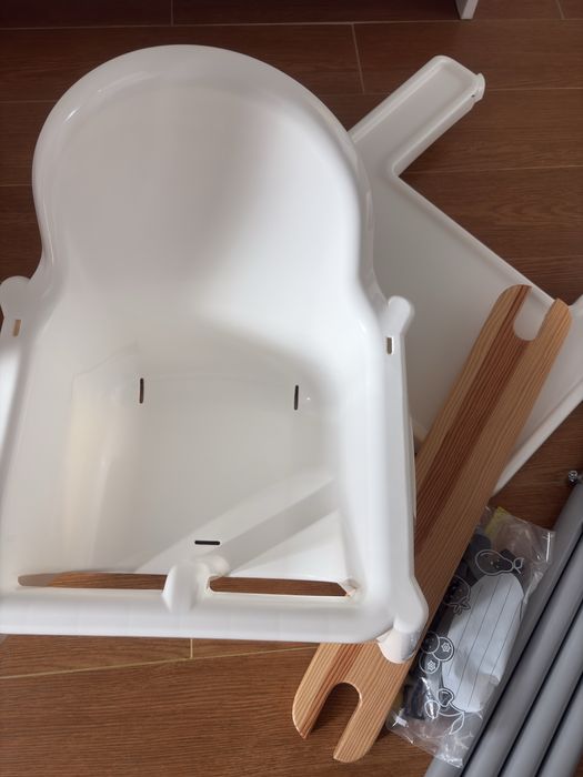 Cadeira Alimentação IKEA com acessórios