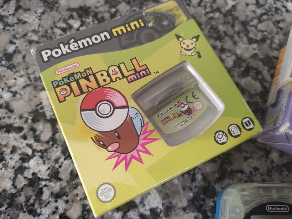 Conjunto Consola Nintendo Pokémon mini mais 2 jogos completos