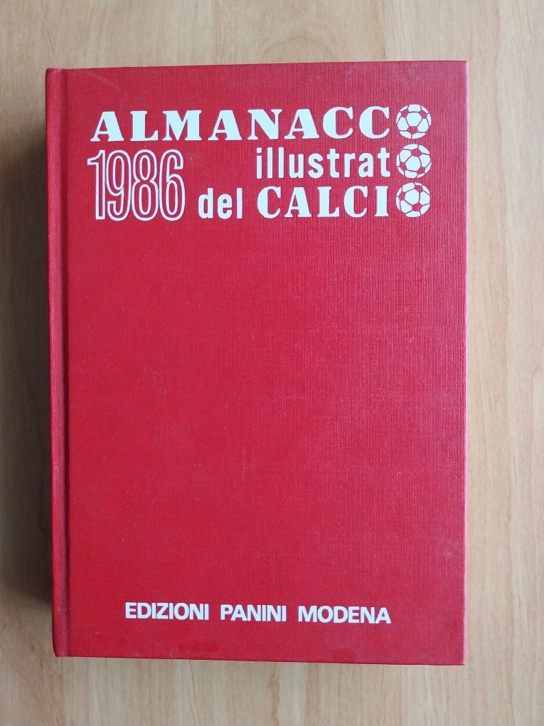 Futebol em Itália - Anuário 1985/86 (600 Páginas)