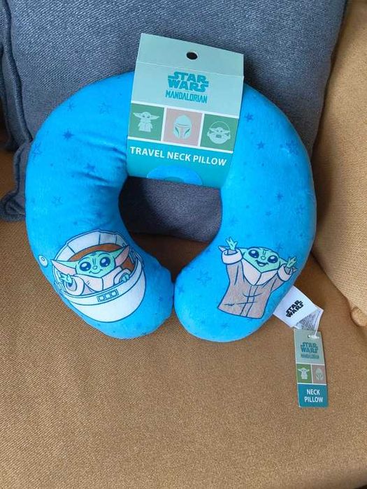 Poduszka podróżna pod kark dla dzieci baby yoda