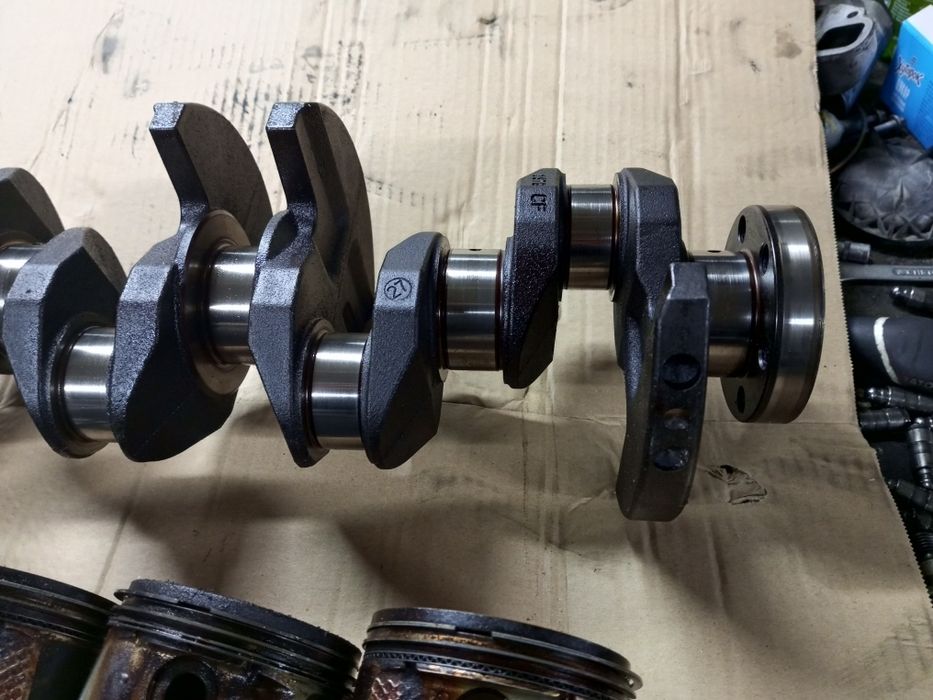 Коленвал шатун поршень 1S7GCF Ford focus  Mazda 5 6  1.8 2.0 16v