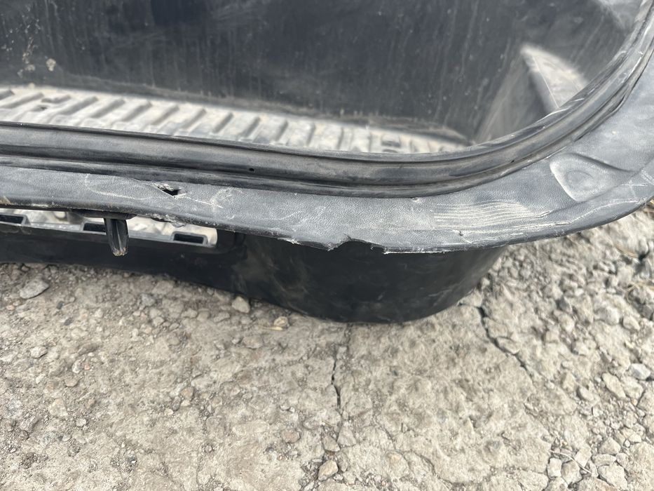 Корито,підкапотний бокс Tesla Model 3